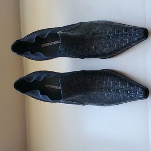 Donald Pliner navy ankle boot 7.5